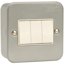Scolmore Click Metalclad 10Amp 3 Gang 2 Way Switch.
